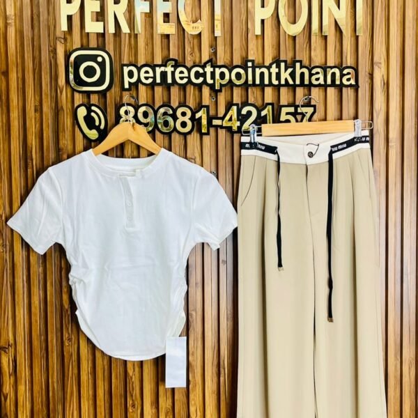 V Neck Top With Qlotes